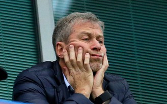 CLB Chelsea có thể sụp đổ vì liên quan lệnh trừng phạt tỉ phú Roman Abramovich