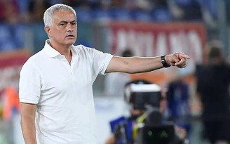 HLV Mourinho gây sốc có thể dẫn dắt PSG