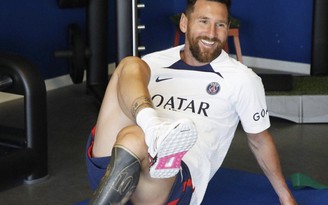 Messi bất ngờ cắt ngắn kỳ nghỉ trở lại tập luyện ngay lúc PSG có HLV mới