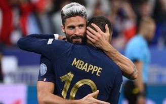 Báo Pháp tiết lộ HLV Deschamps đã chọn Giroud dự World Cup 2022
