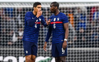 M.U không kịp trở tay khi Raphael Varane trở về Pháp