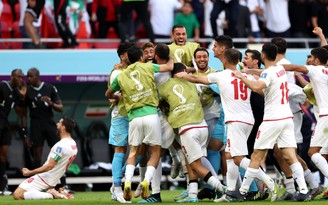 Tuyển Iran tiến gần cánh cửa lịch sử vào vòng 1/8 World Cup