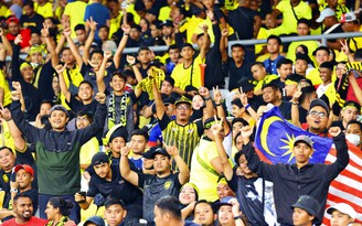 AFF Cup 2022: Buổi hòa nhạc cản trở CĐV Malaysia ủng hộ đội nhà trước Thái Lan