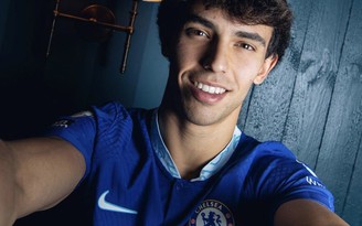 Joao Felix chính thức gia nhập Chelsea, đồng thời vẫn gia hạn với Atletico Madrid