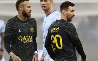 CĐV đấu giá mức kỷ lục mua áo đấu Messi trong trận gặp Cristiano Ronaldo