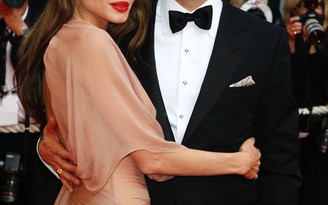 Jennifer Aniston và Angelina Jolie: Những tấm hình hấp dẫn nhất của vợ cũ Brad Pitt