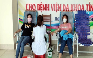 Vượt hàng chục cây số để hiến máu đột xuất cứu người