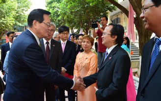 Chủ tịch quốc hội Hàn Quốc đối thoại với sinh viên Việt Nam