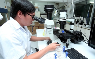 ĐH Quốc gia TP.HCM: Người đã về hưu vẫn làm quản lý