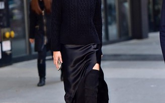 Gigi Hadid tạo sự hấp dẫn đầy bất ngờ cho chân váy dài