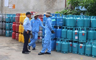 Từ đầu năm đến nay, gas tăng 40.000 đồng/bình 12 kg