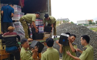 Phá vụ rượu ngoại lậu khủng hơn 3.000 chai tại Quảng Bình