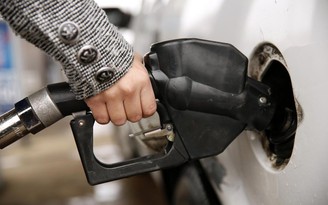 Giá xăng dầu hôm nay 5.3.2022: Dầu thô Mỹ tăng đến 26% trong tuần