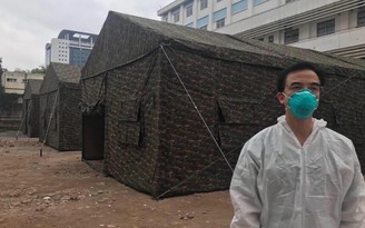 Bệnh viện Bạch Mai dựng bệnh viện dã chiến trong đêm