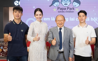 Trương Tri Trúc Diễm đồng hành cùng HLV Park Hang Seo gây quỹ từ thiện