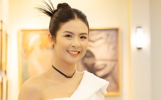 Hoa hậu Ngọc Hân tổ chức triển lãm tranh cho 8 họa sĩ