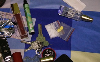 Bình Phước: Gần 50 nam, nữ “bay, lắc”, sử dụng ma túy trong quán karaoke
