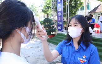 Học sinh Bình Phước đi học trở lại theo phân vùng cấp độ dịch từ 3.1.2022