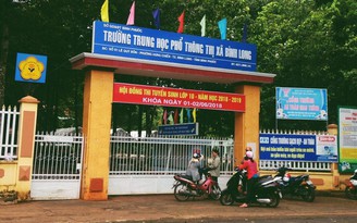 Vụ học sinh bị đánh hội đồng trước cổng trường ở Bình Phước: Do mâu thuẫn va quệt xe?