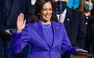 Dấu ấn thời trang của Phó tổng thống Mỹ Kamala Harris trong tuần đầu nhậm chức