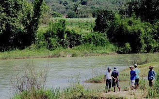 Tìm thấy thi thể người phụ nữ rơi xuống suối