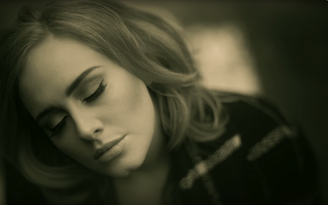 Kate Hudson, Katy Perry bật khóc khi nghe hit mới của Adele