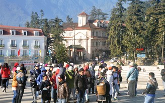 Sa Pa không lo 'cháy' phòng dịp Noel