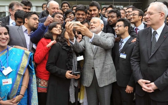 Narendra Modi - Từ nhà ga đến ghế thủ tướng