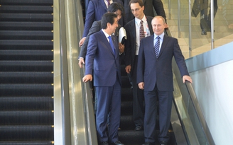 Thiện chí hòa giải của Tổng thống Putin và Thủ tướng Abe