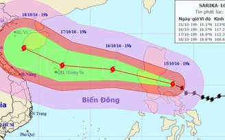 Bão Sarika tiến vào Biển Đông