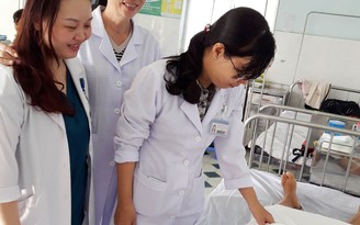 Bác sĩ 3 bệnh viện cứu sống sản phụ vỡ thai ngoài tử cung