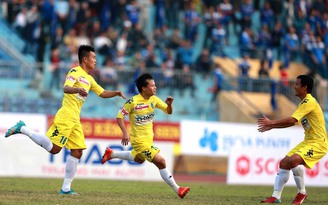 Nhiều đội bóng V-League 2017 không gắn tên nhà tài trợ