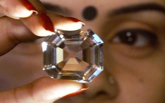 Đánh tráo kim cương trị giá hơn 5 triệu euro