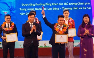 Tuyên dương 10 gương mặt trẻ thủ đô tiêu biểu