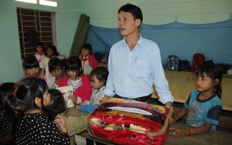 'Bố Đường' của học trò mồ côi