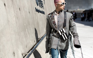 Stylist Hà thành lọt vào danh sách street style ấn tượng của Vogue