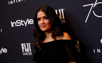 Salma Hayek tố cáo Harvey Weinstein quấy rối tình dục