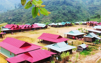 Hiến đất cho cả làng