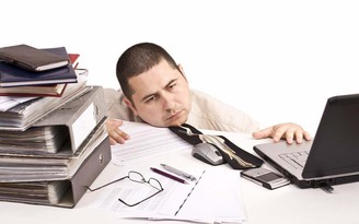 Điều gì xảy ra khi người lao động trung niên bị stress?