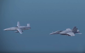 Mỹ phát triển UAV tiếp liệu trên không