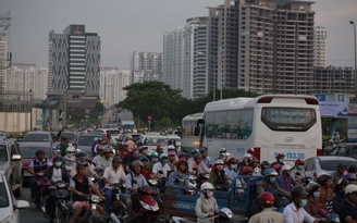 Băn khoăn đề xuất cấm xe máy