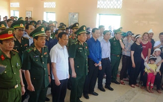 Nóng trên mạng xã hội: Ngàn tiếc thương thiếu tá biên phòng anh dũng