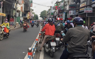 Cầu trọng điểm nhưng sửa chữa quá chậm