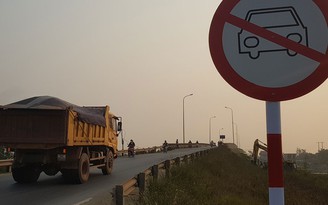 Hủy quyết định cấm ô tô qua cầu Đại Lộc