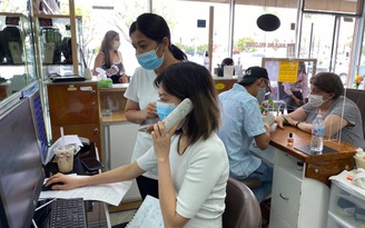 Khó khăn bủa vây ngành nail Mỹ