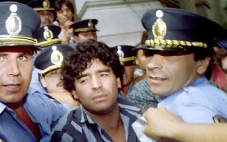 Hai mặt cuộc đời Diego: “Gã điên” ám ảnh nhà báo