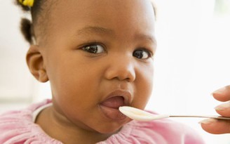 Phát hiện kim loại độc hại trong nhiều thực phẩm trẻ em