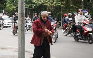 Đêm nằm nghe phố hoan ca