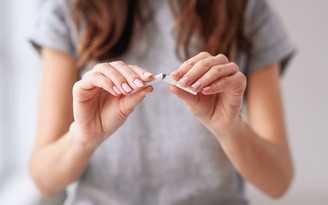 Hút cần sa gây tổn thương phổi gấp đôi thuốc lá