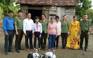Lập 'ngân hàng dê' hỗ trợ học trò nghèo Lập 'ngân hàng dê' hỗ trợ học trò nghèo